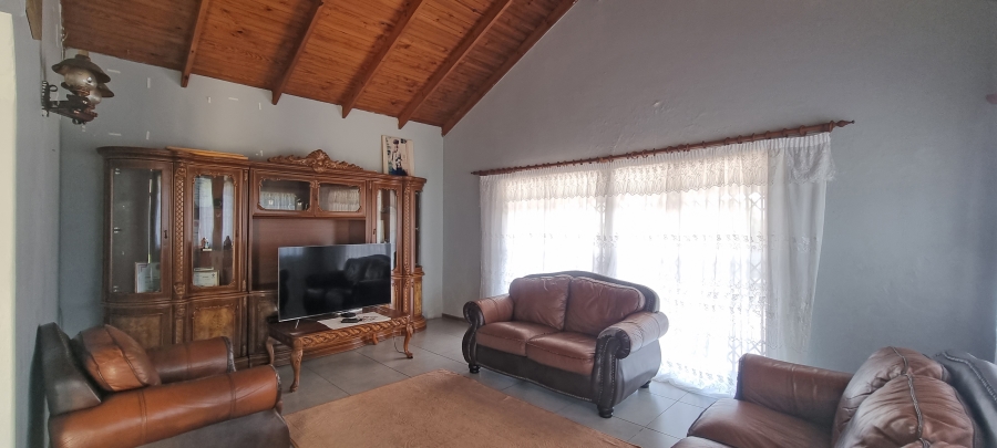 5 Bedroom Property for Sale in Haven Hills Eastern Cape